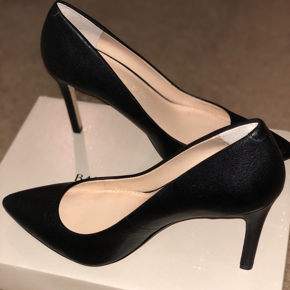 Chic and classic black pump